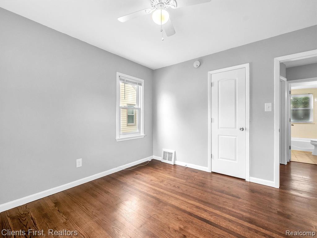 4405 Howe Road Wayne, MI 48184 - Photo 11 of 22