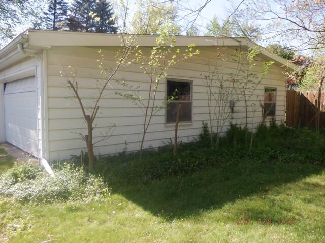 1919 Bender Road Portage, MI 49002 - Photo 2 of 29 DSCF6428