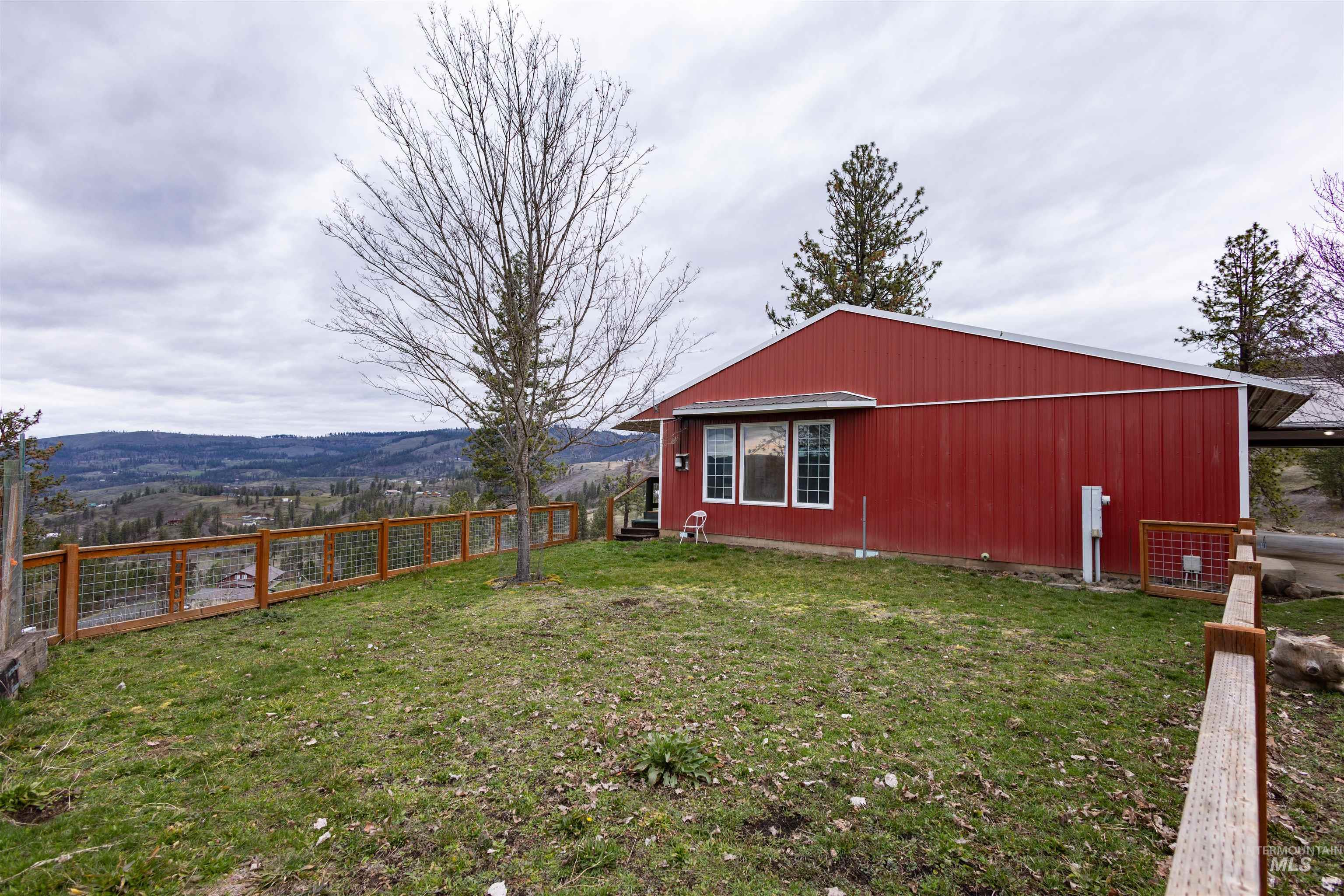 402 Beaverslide Road Kamiah, ID 83536 - Photo 14 of 46 View of yard with a mountain view