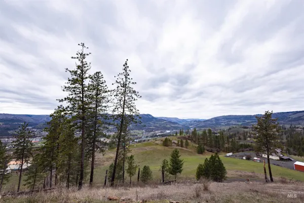 $554,000 | 402 Beaverslide Road, Kamiah, ID 83536