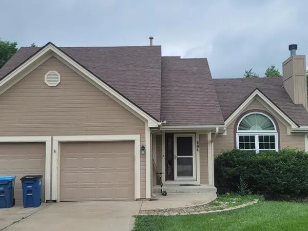 $375,000 | 604 Hawthorne Place, Liberty, MO 64068