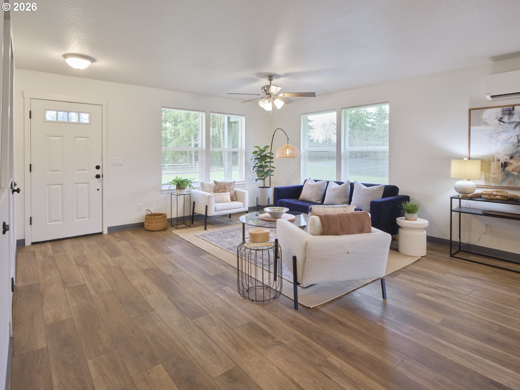 497 Hart Road Winlock, WA 98596 - Photo 6 of 36 Living Room/Entrance