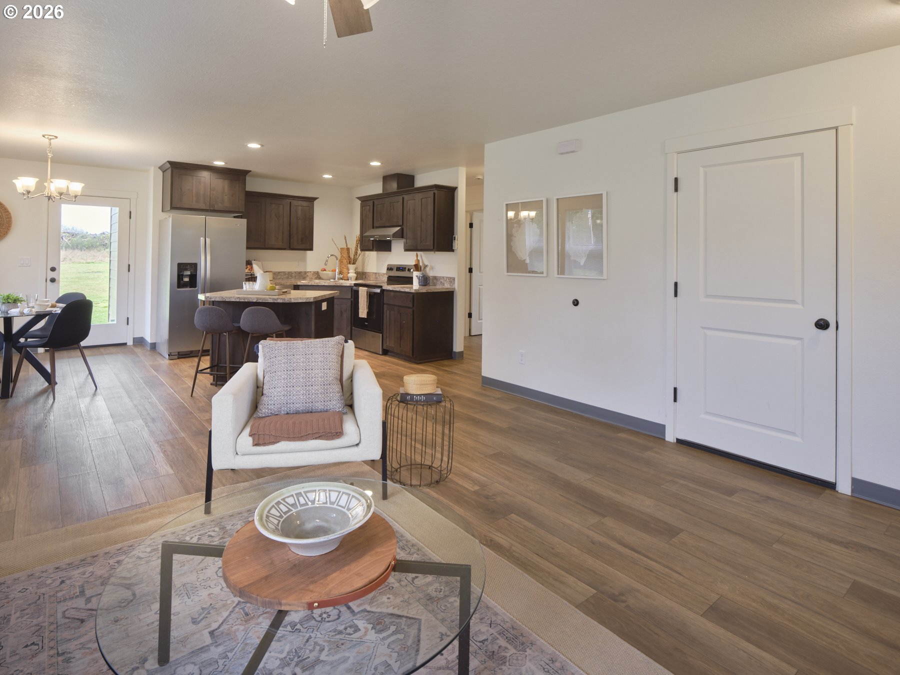 497 Hart Road Winlock, WA 98596 - Photo 9 of 36 Living Room