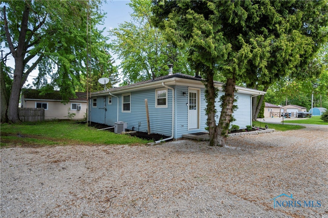 1807 Ambleside Road Oregon, OH 43616 - Photo 25 of 29 Gallery Image 25