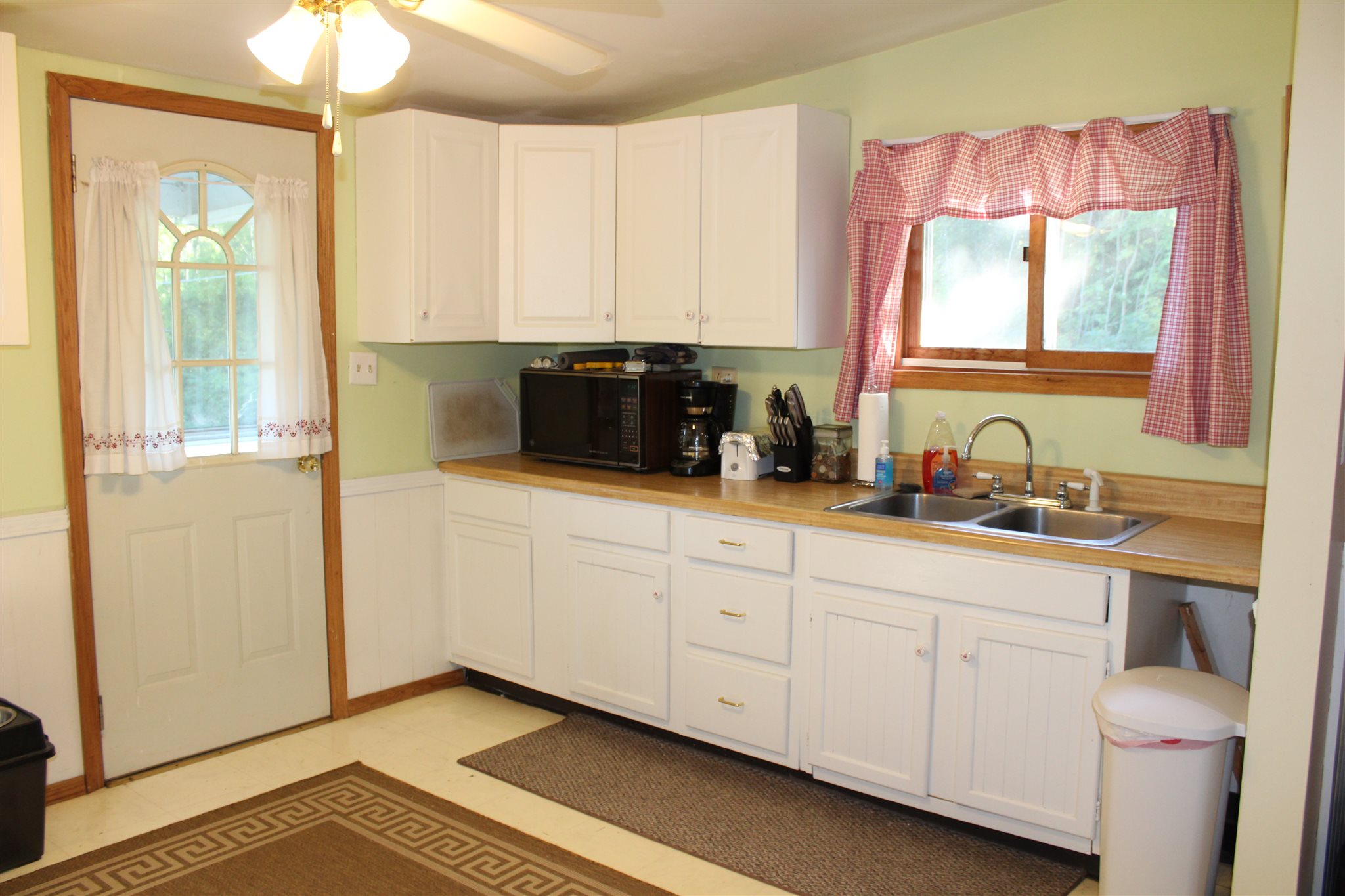 520 North 325 East Rome City, IN 46784 - Photo 9 of 27