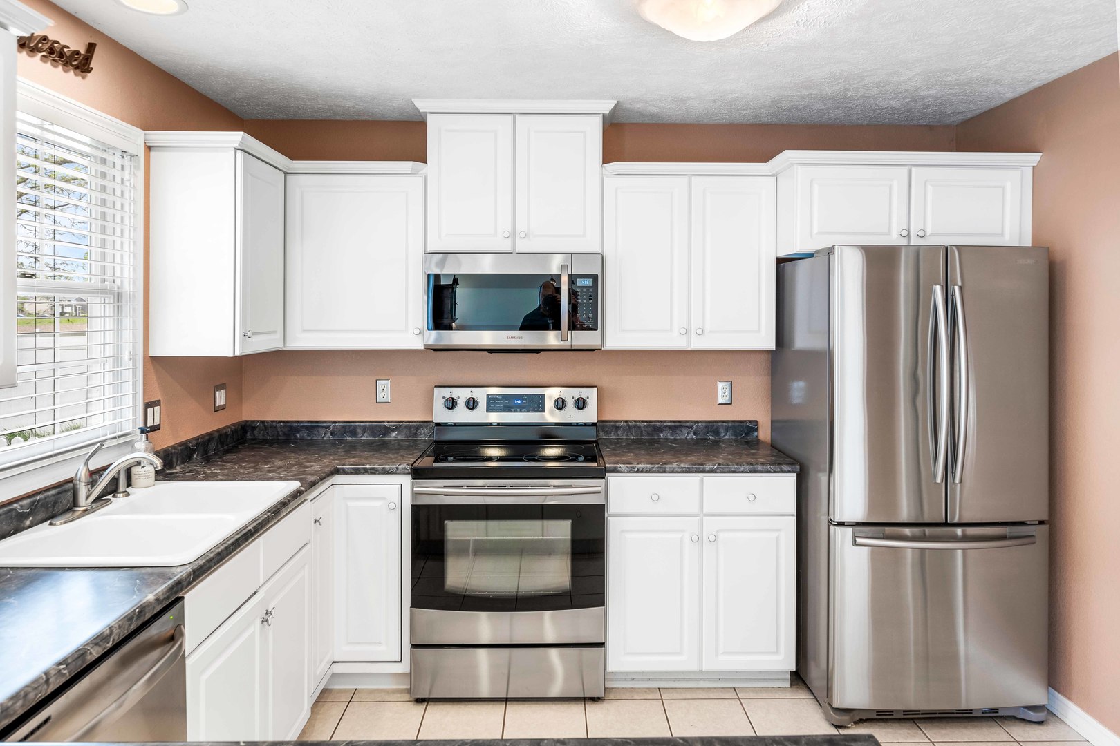 3708 Rave Road Bloomington, IL 61704 - Photo 17 of 45 Gallery Image 17