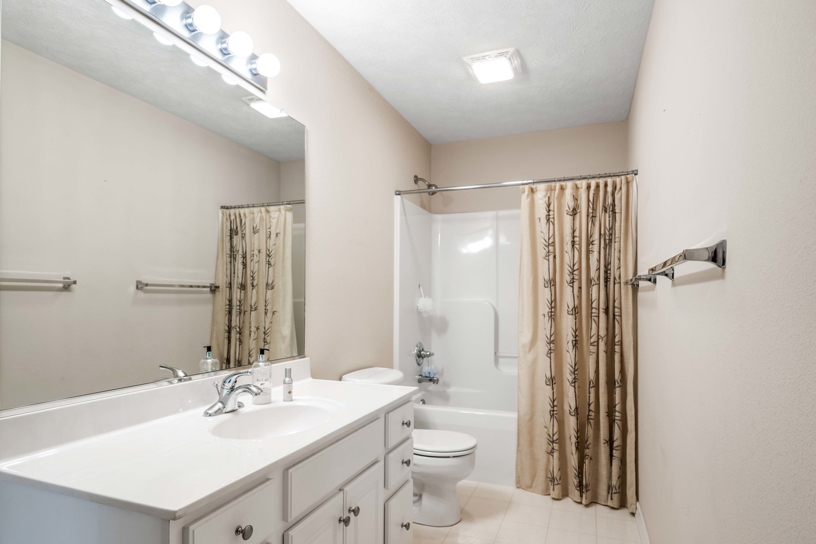 3708 Rave Road Bloomington, IL 61704 - Photo 31 of 45 Gallery Image 31