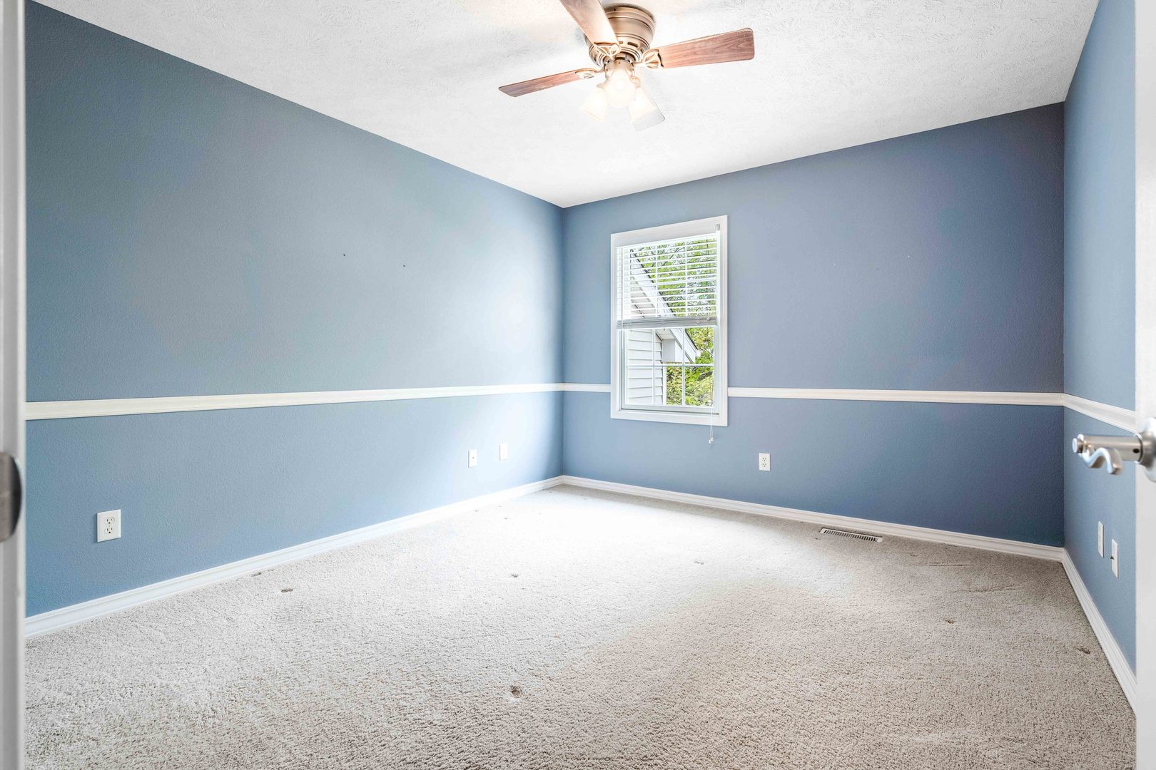 3708 Rave Road Bloomington, IL 61704 - Photo 32 of 45 Gallery Image 32