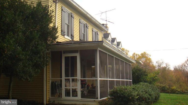 2635 Daisy Road Woodbine, MD 21797 - Photo 14 of 27 Screened-in Porch