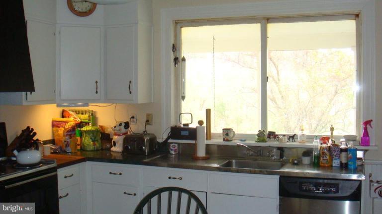 2635 Daisy Road Woodbine, MD 21797 - Photo 18 of 27 Kitchen