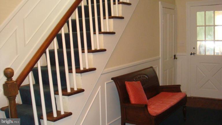 2635 Daisy Road Woodbine, MD 21797 - Photo 24 of 27 Staircase