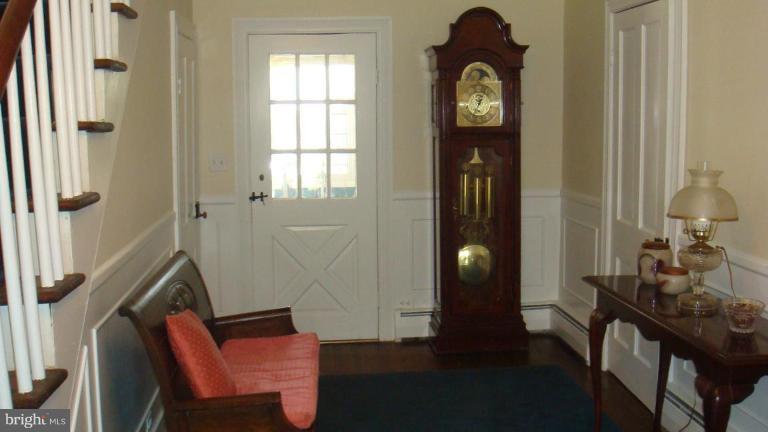 2635 Daisy Road Woodbine, MD 21797 - Photo 8 of 27 Entrance / Foyer