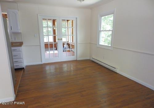 130 Gold Key Road Milford, PA 18337 - Photo 4 of 14 Dining