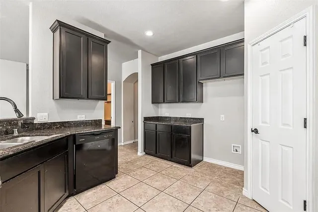 $2,895 | 2108 Eppright Drive, Little Elm, TX 75068