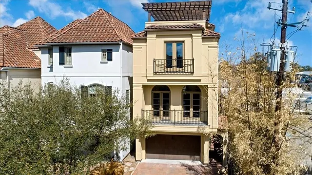 $5,500 | 2318 Welch Street, Houston, TX 77019