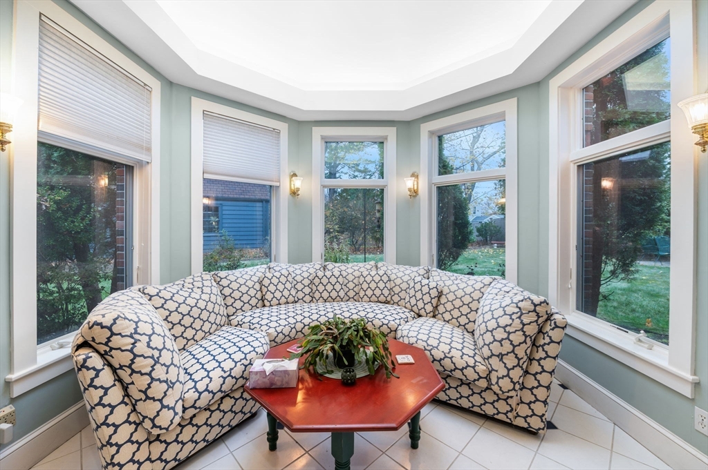 37 Stanley Road Swampscott, MA 01907 - Photo 13 of 40 Gallery Image 13