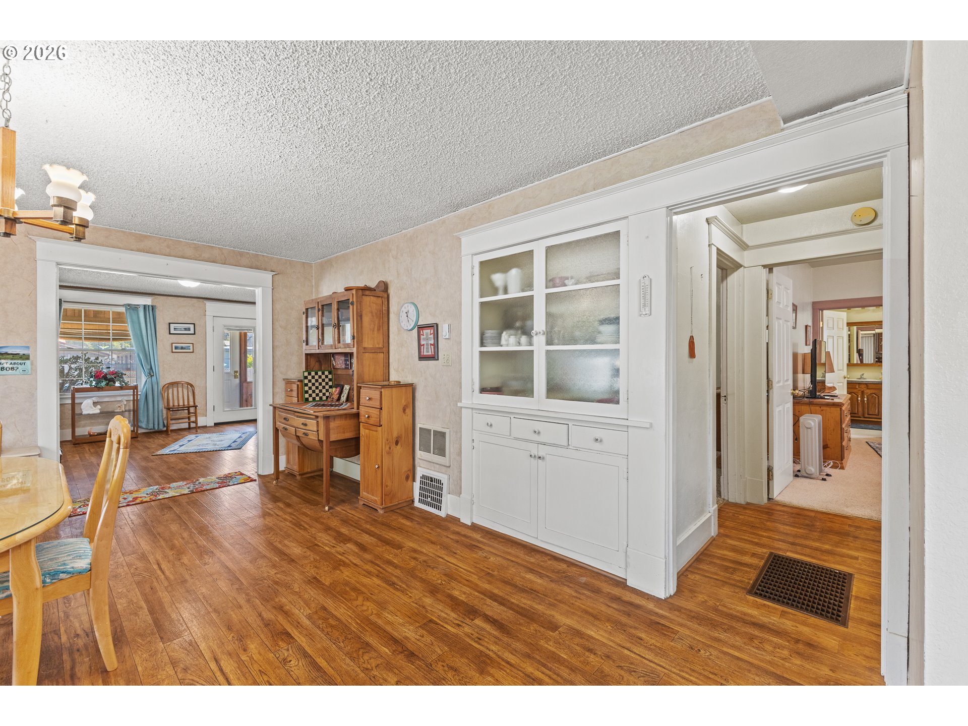208 7th Street Myrtle Point, OR 97458 - Photo 24 of 48 a living room with furniture and a wooden floor