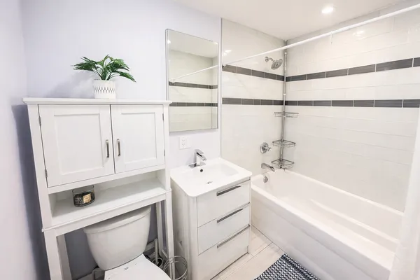 $255,000 | 1575 Sandpebble Drive, Unit 104, Wheeling, IL 60090