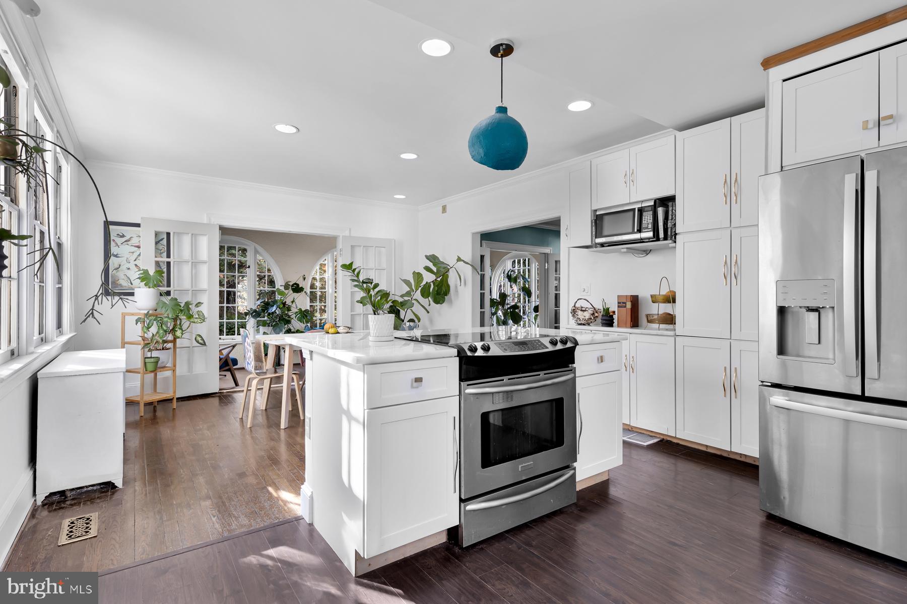 2303 Crest Road Baltimore, MD 21209 - Photo 20 of 35