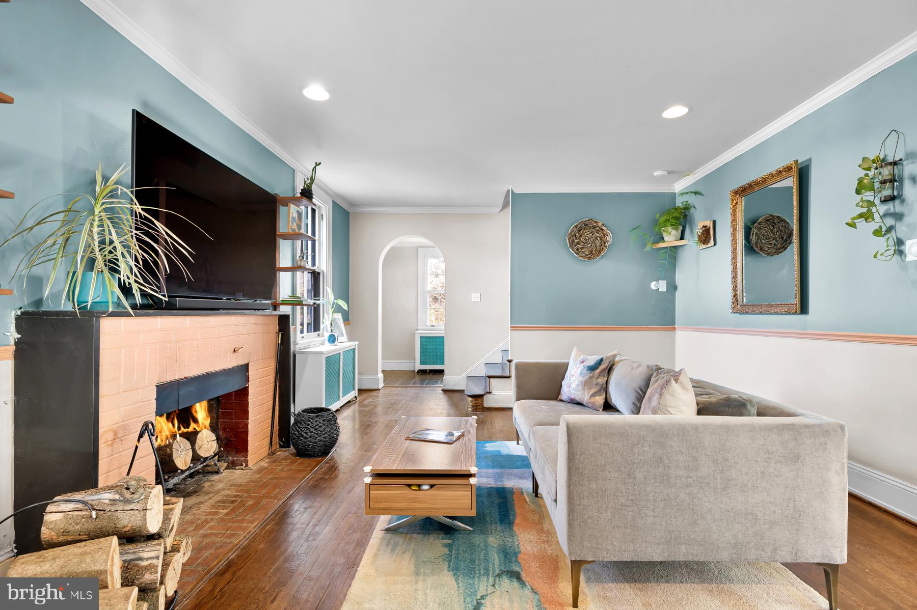 2303 Crest Road Baltimore, MD 21209 - Photo 9 of 35