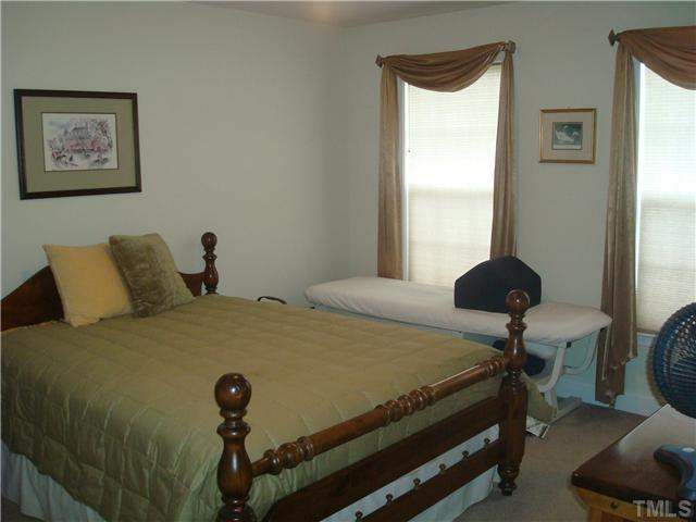 10163 Mizner Lane Raleigh, NC 27617 - Photo 5 of 7 Bedroom