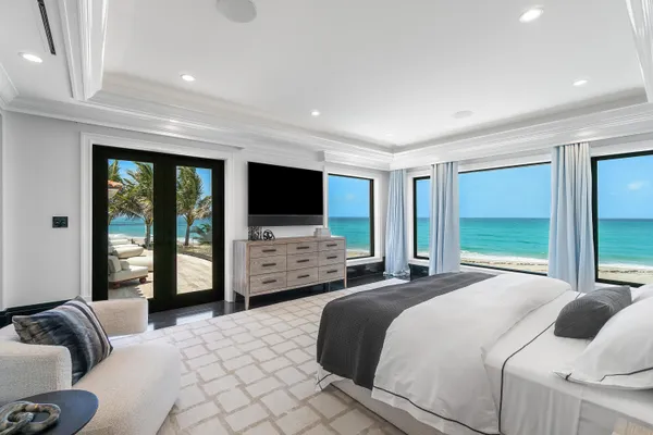 $16,490,000 | 14 Ocean Drive, Jupiter Inlet Colony, FL 33469