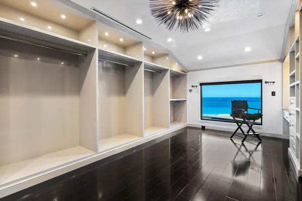 $16,490,000 | 14 Ocean Drive, Jupiter Inlet Colony, FL 33469