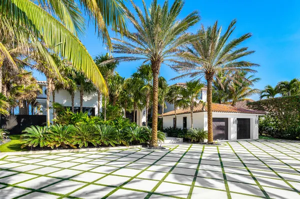 $16,490,000 | 14 Ocean Drive, Jupiter Inlet Colony, FL 33469