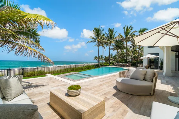 $16,490,000 | 14 Ocean Drive, Jupiter Inlet Colony, FL 33469