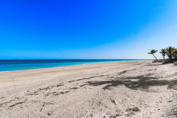 $16,490,000 | 14 Ocean Drive, Jupiter Inlet Colony, FL 33469