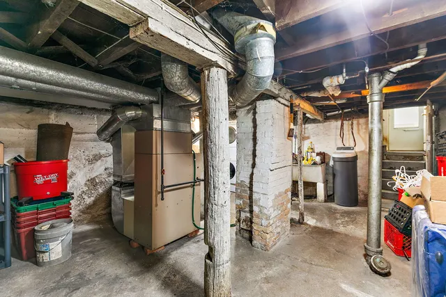 $219,900 | 1305 East Lincoln Highway, DeKalb, IL 60115