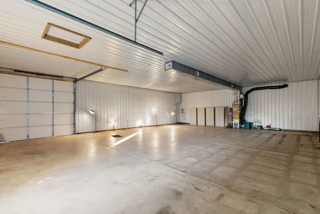 $219,900 | 1305 East Lincoln Highway, DeKalb, IL 60115