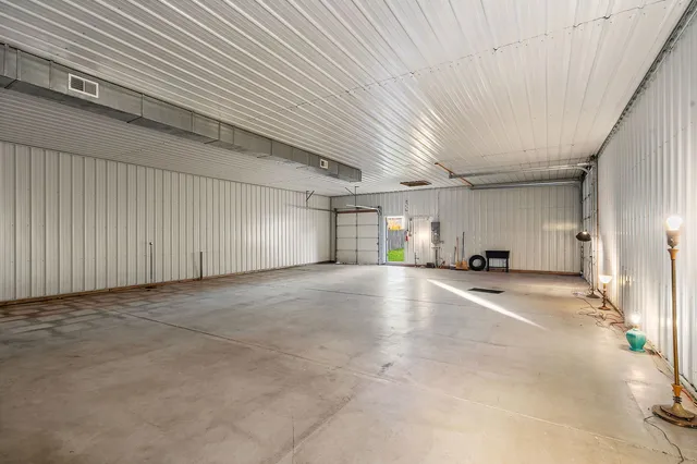 $219,900 | 1305 East Lincoln Highway, DeKalb, IL 60115