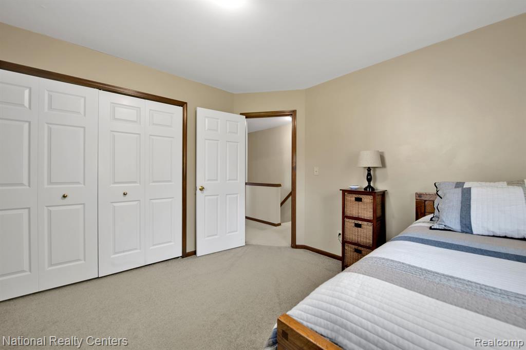855 Bridgestone Drive Rochester Hills, MI 48309 - Photo 35 of 41