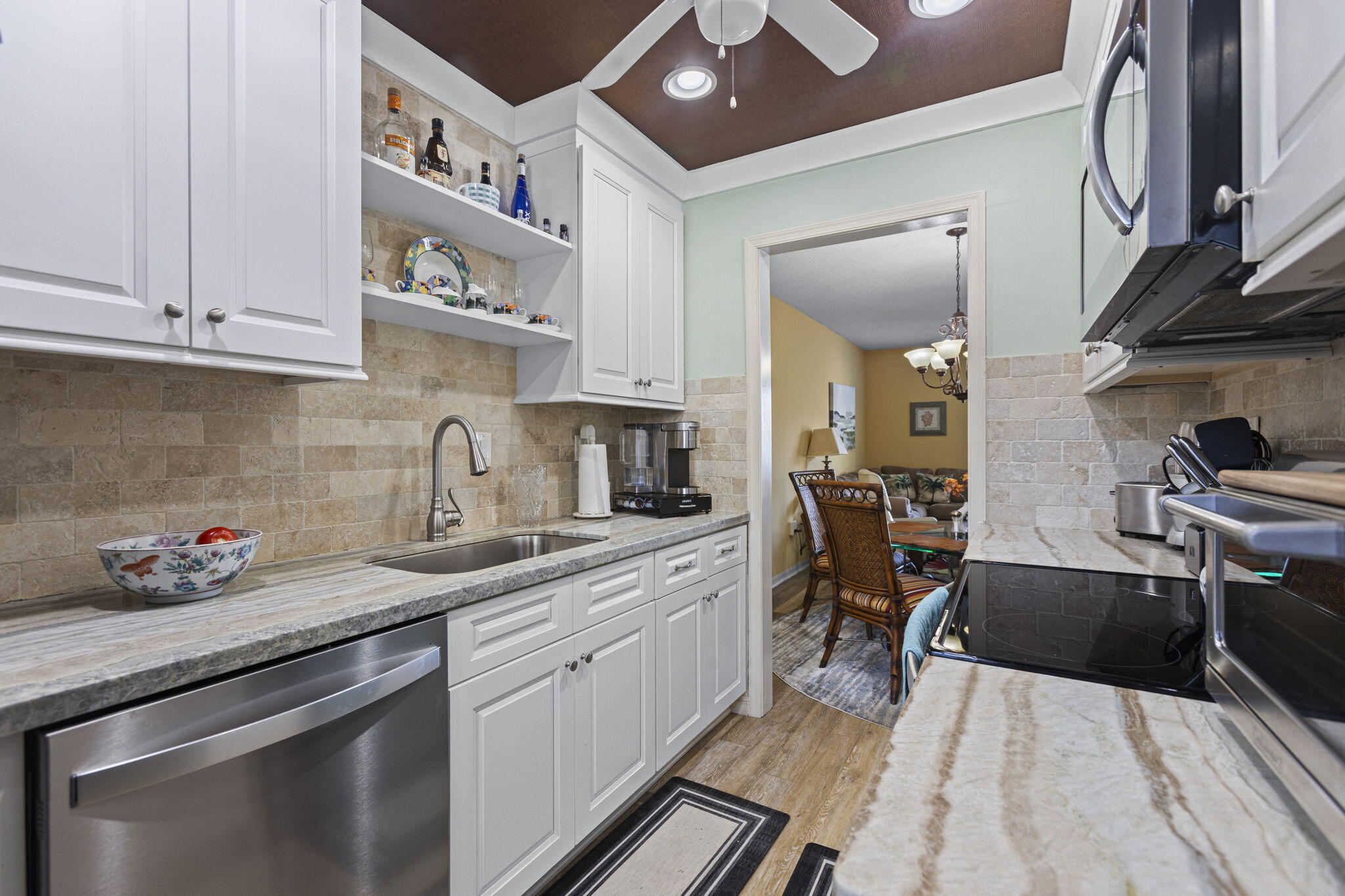 5473 Southeast Miles Grant Road, Unit 206 Stuart, FL 34997 - Photo 5 of 21 9-web-or-mls-0V8A4540