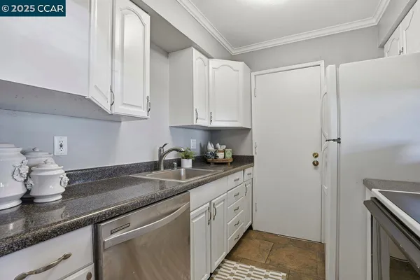 $349,000 | 1013 Mohr Lane, Unit 2, Concord, CA 94518
