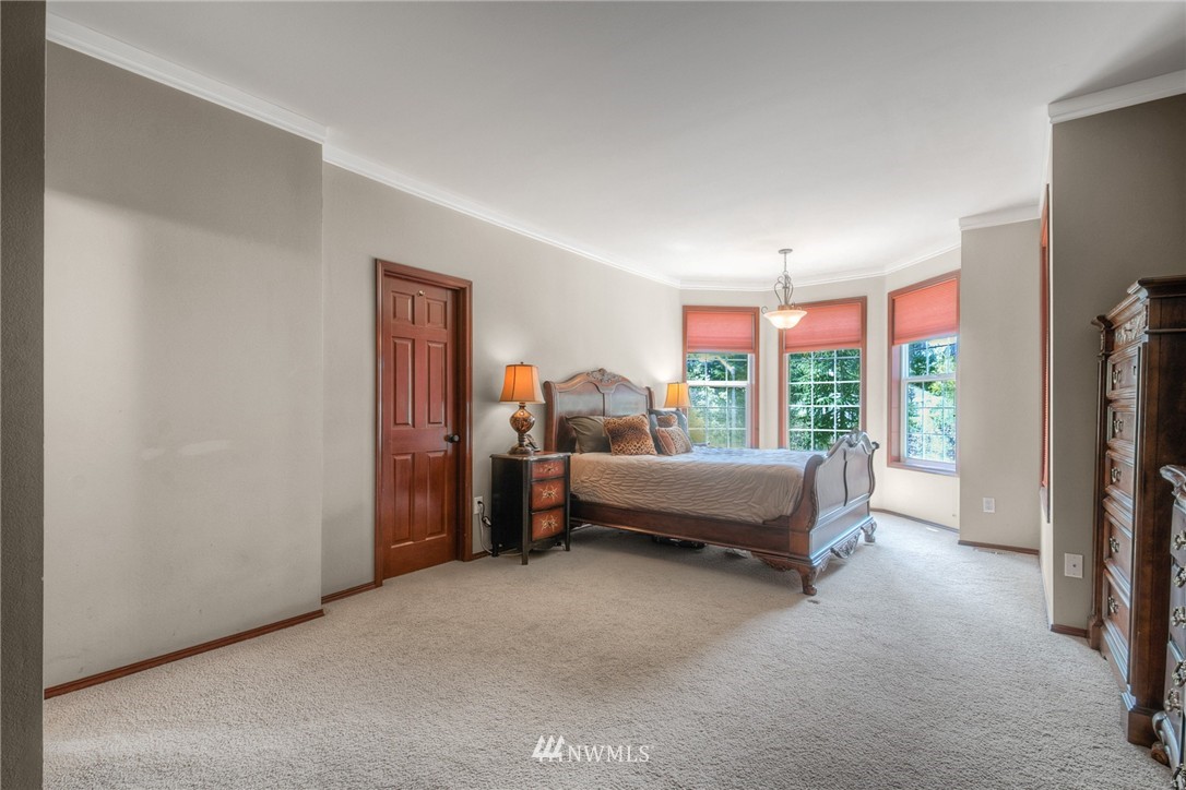 14435 152nd Place Southeast Renton, WA 98059 - Photo 14 of 22