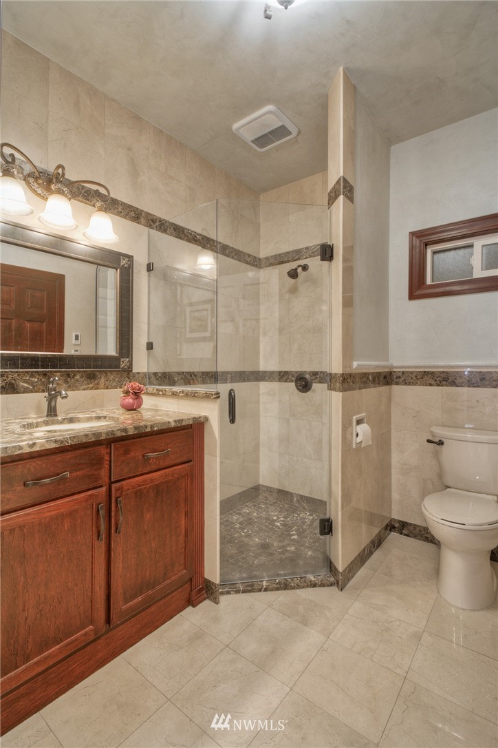 14435 152nd Place Southeast Renton, WA 98059 - Photo 17 of 22