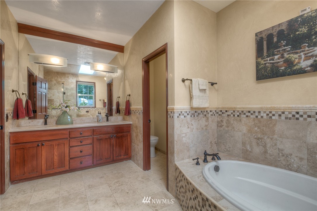 14435 152nd Place Southeast Renton, WA 98059 - Photo 18 of 22