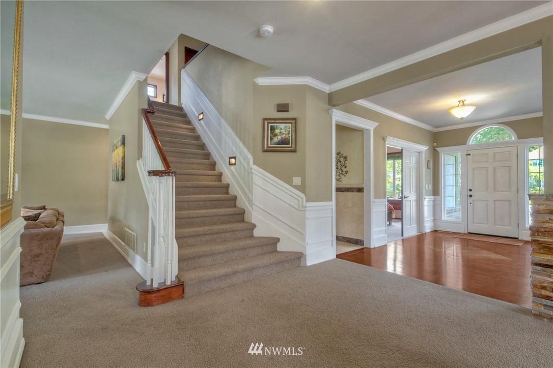 14435 152nd Place Southeast Renton, WA 98059 - Photo 5 of 22