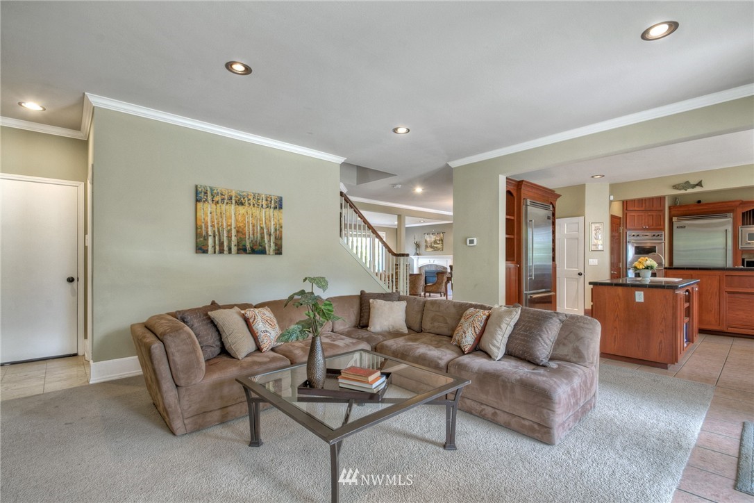 14435 152nd Place Southeast Renton, WA 98059 - Photo 6 of 22