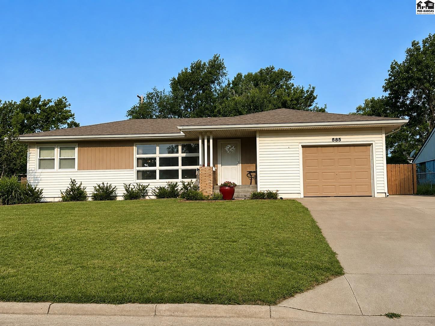585 Belmont Road Pratt, KS 67124 - Photo 2 of 46 Gallery Image 2