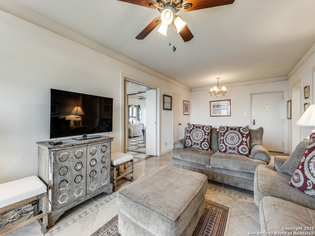 7701 Wurzbach Road, Unit 406 San Antonio, TX 78229 - Photo 4 of 31