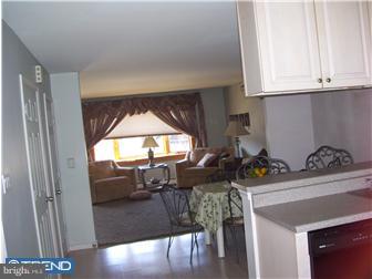 12023 Covert Road Philadelphia, PA 19154 - Photo 4 of 12 Kitchen