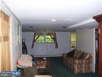 12023 Covert Road Philadelphia, PA 19154 - Photo 9 of 12 Family Room