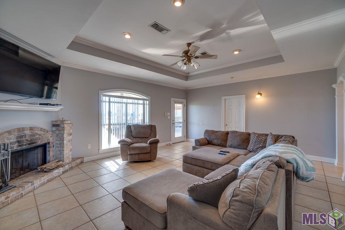 585 Bayou Dularge Road Houma, LA 70363 - Photo 3 of 27 Gallery Image 3