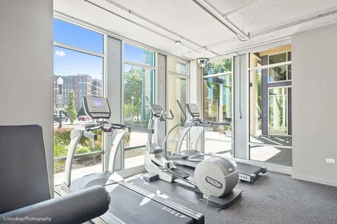 $330,000 | 437 West Division Street, Unit 806, Chicago, IL 60610