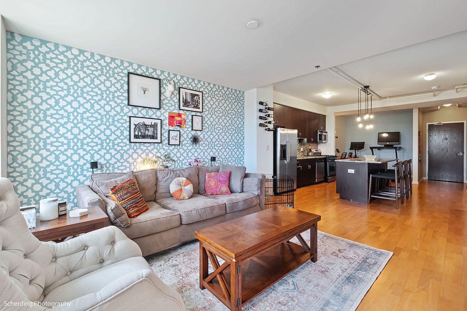 437 West Division Street, Unit 806 Chicago, IL 60610 - Photo 5 of 18 a living room with furniture and kitchen view