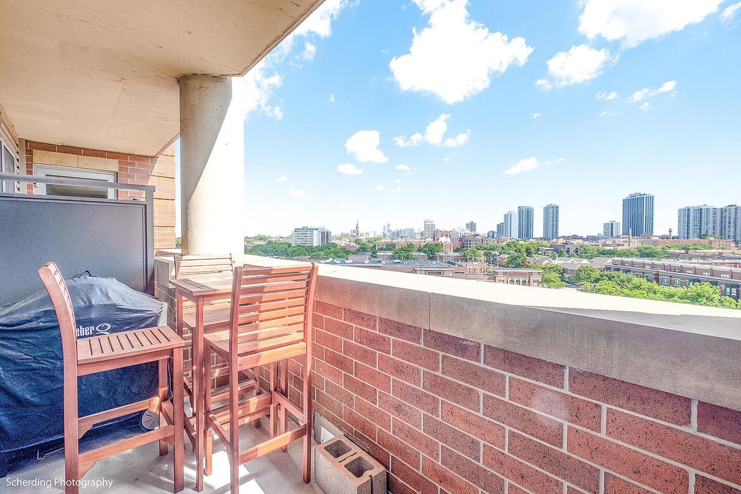 437 West Division Street, Unit 806 Chicago, IL 60610 - Photo 7 of 18 a view of a balcony with city view