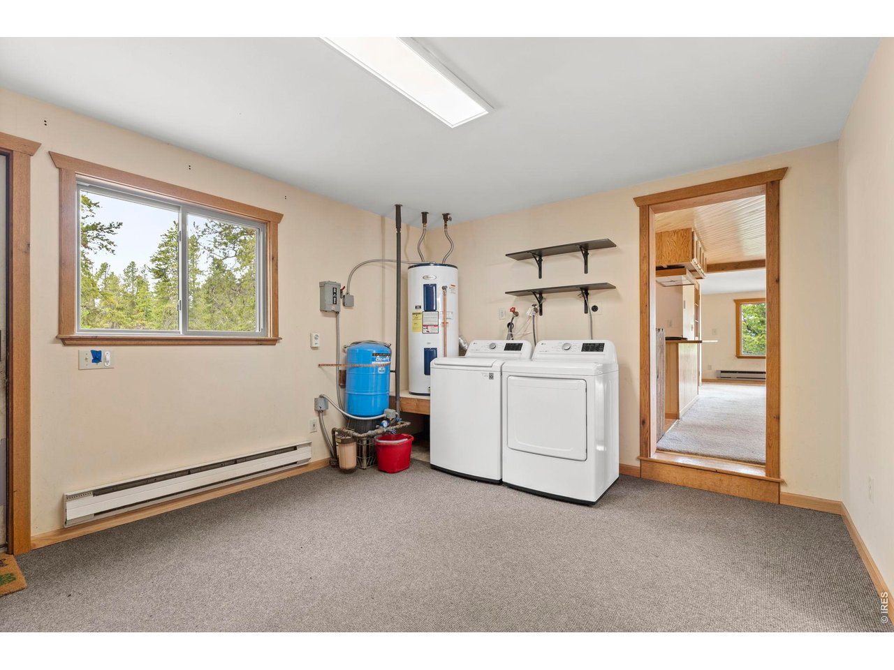 109 Cutforth Road Black Hawk, CO 80422 - Photo 14 of 40 Main level laundry / bonus room